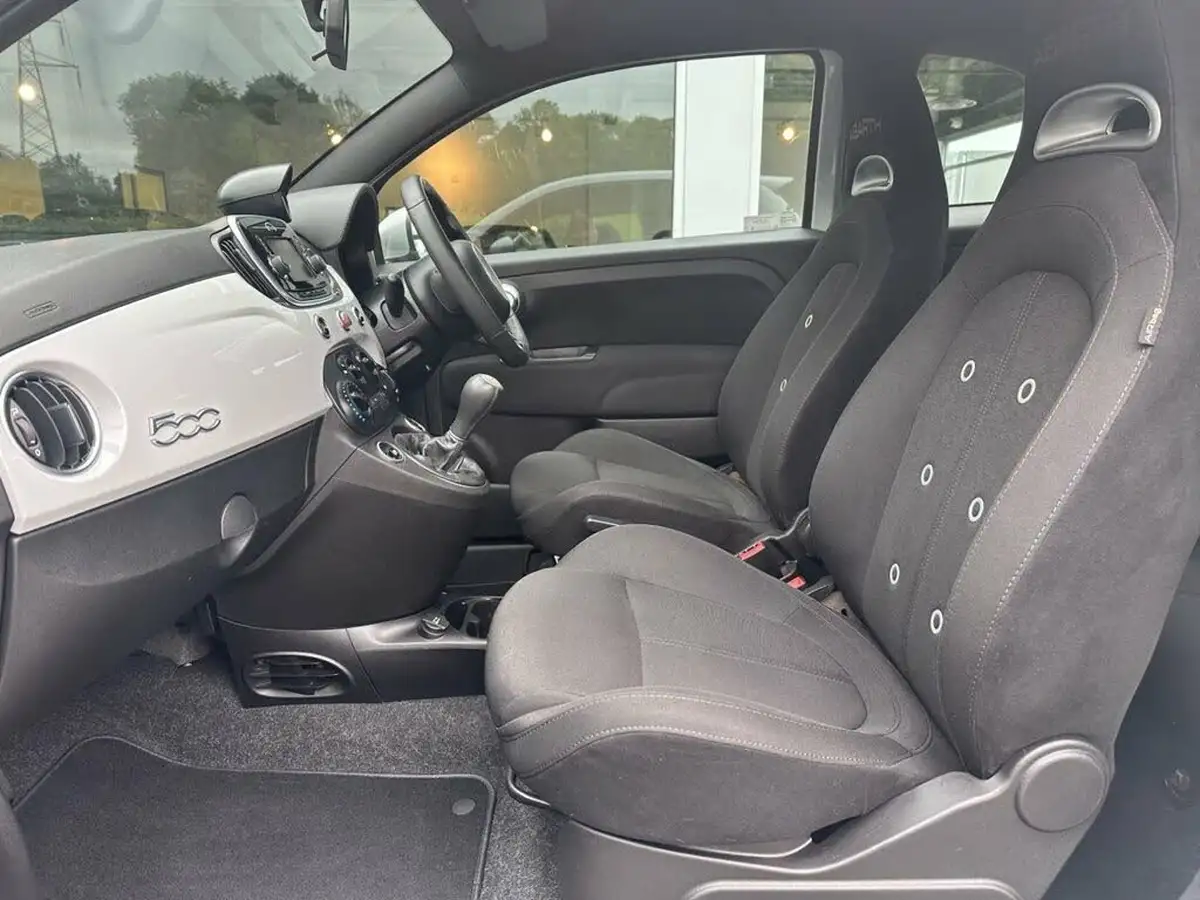 2019-abarth-595-14-tjet-big-10