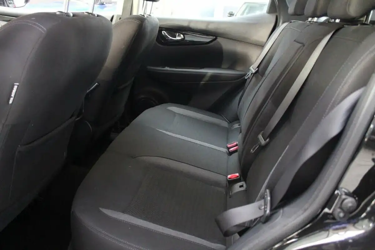 2019-nissan-qashqai-15dci-acenta-premium-heat-pack-big-17