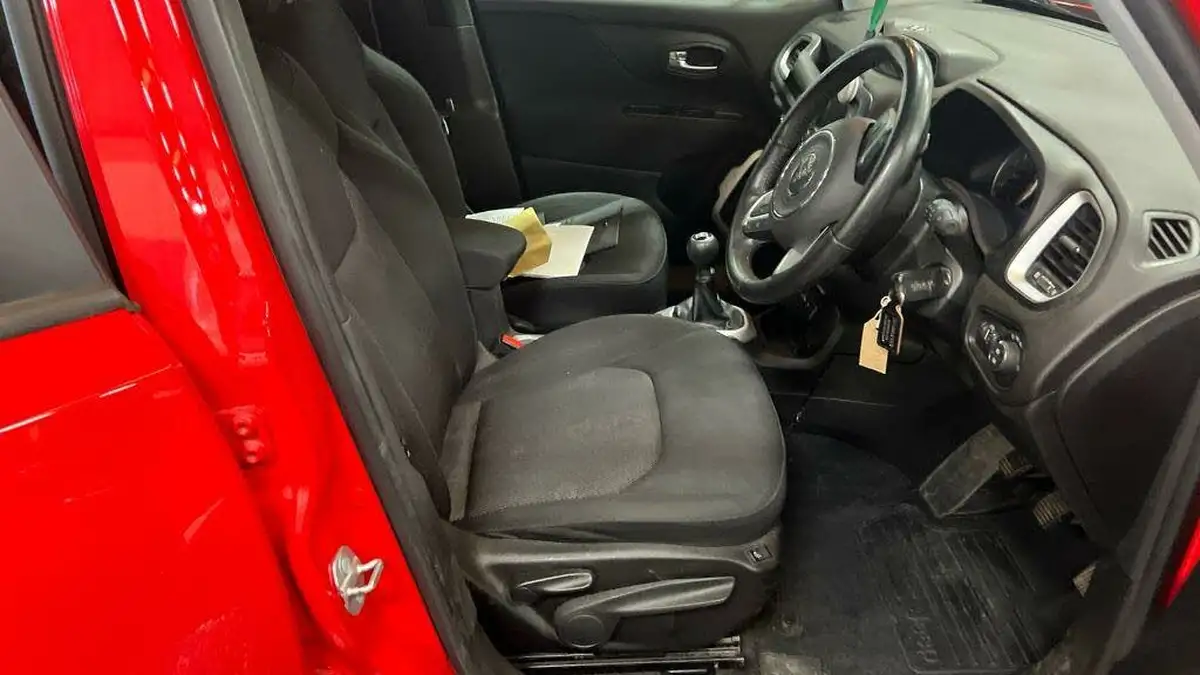 2016-jeep-renegade-14-multiair-ii-longitude-big-4