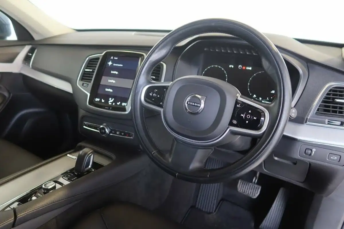 2021-volvo-xc90-20td-b5-momentum-big-4