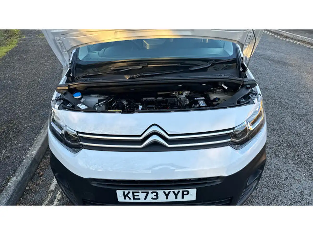 2024-citroen-berlingo-15-bluehdi-950-driver-edition-100pseu6d-big-7