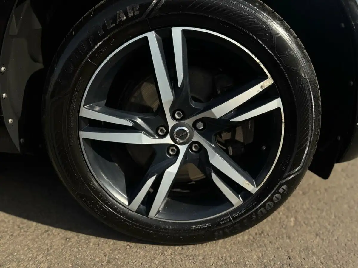 2018-volvo-xc60-20td-d5-r-design-powerpulse-4x4-big-25