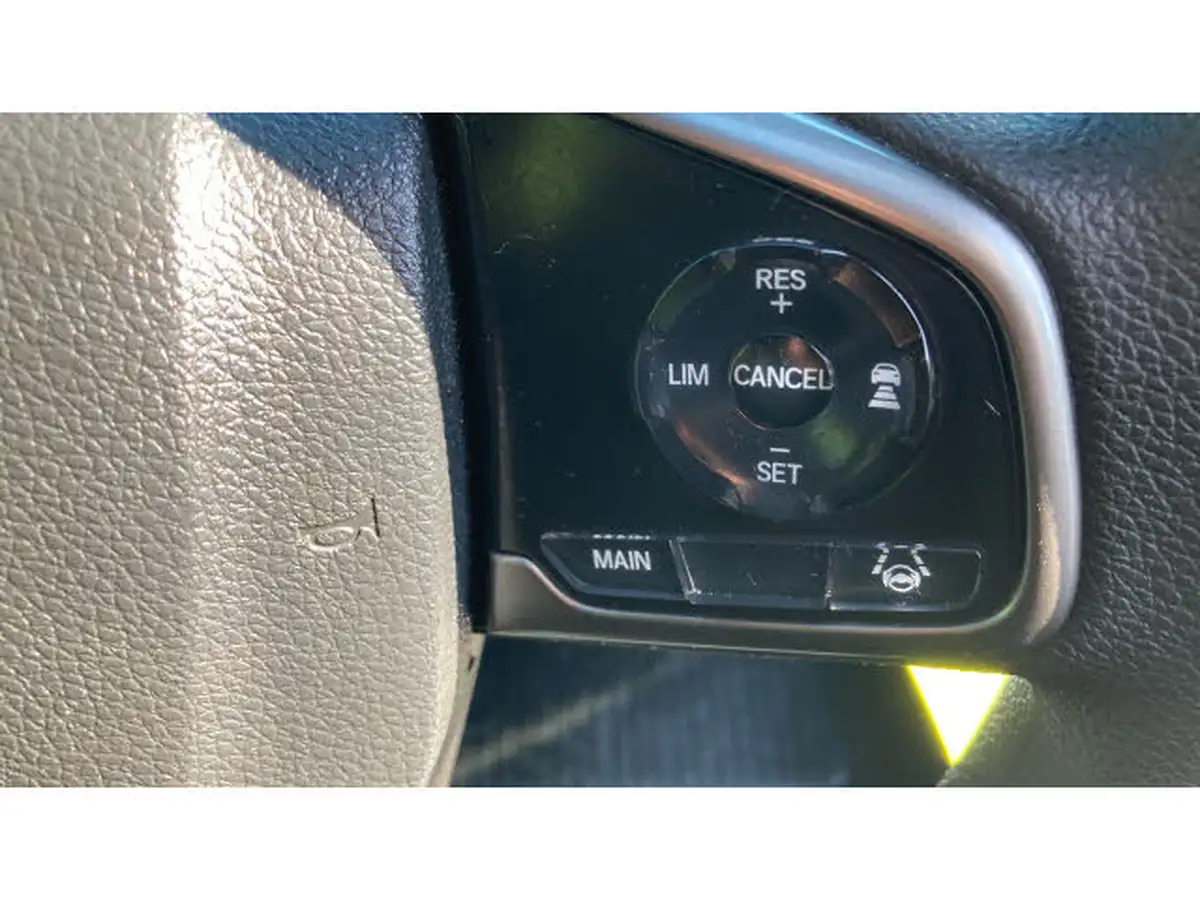 2021-honda-civic-10-vtec-turbo-se-hatchback-5d-big-18