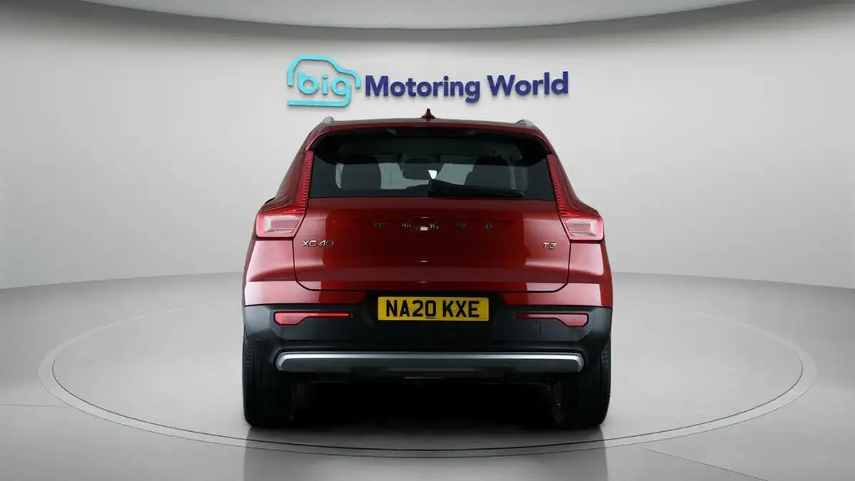 2020-volvo-xc40-15-t3-momentum-geartronic-big-5