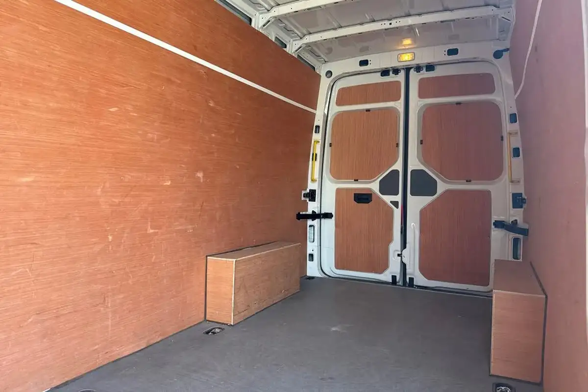 2024-volkswagen-crafter-20tdi-cr35-lwb-commerce-plus-140pseu6d-big-17