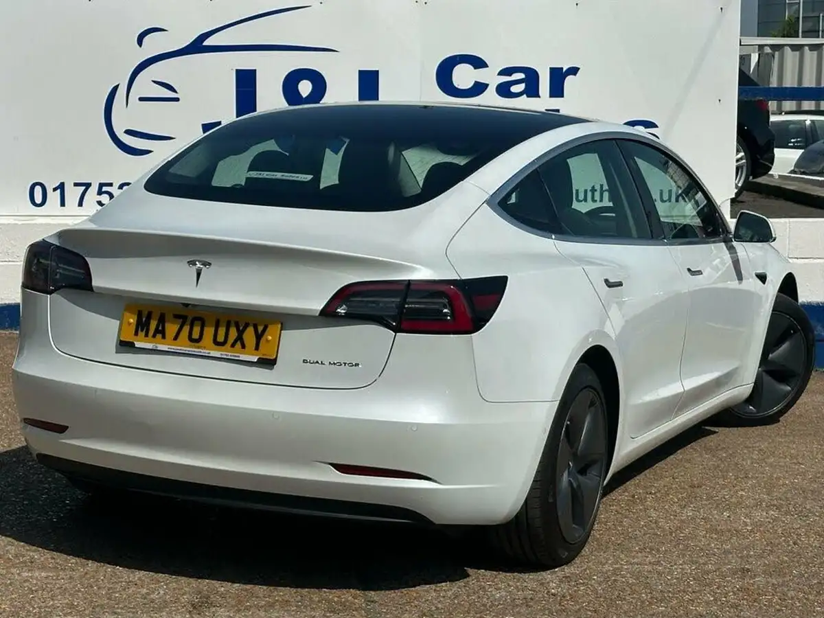 2020-tesla-model-3-e-long-range-big-4