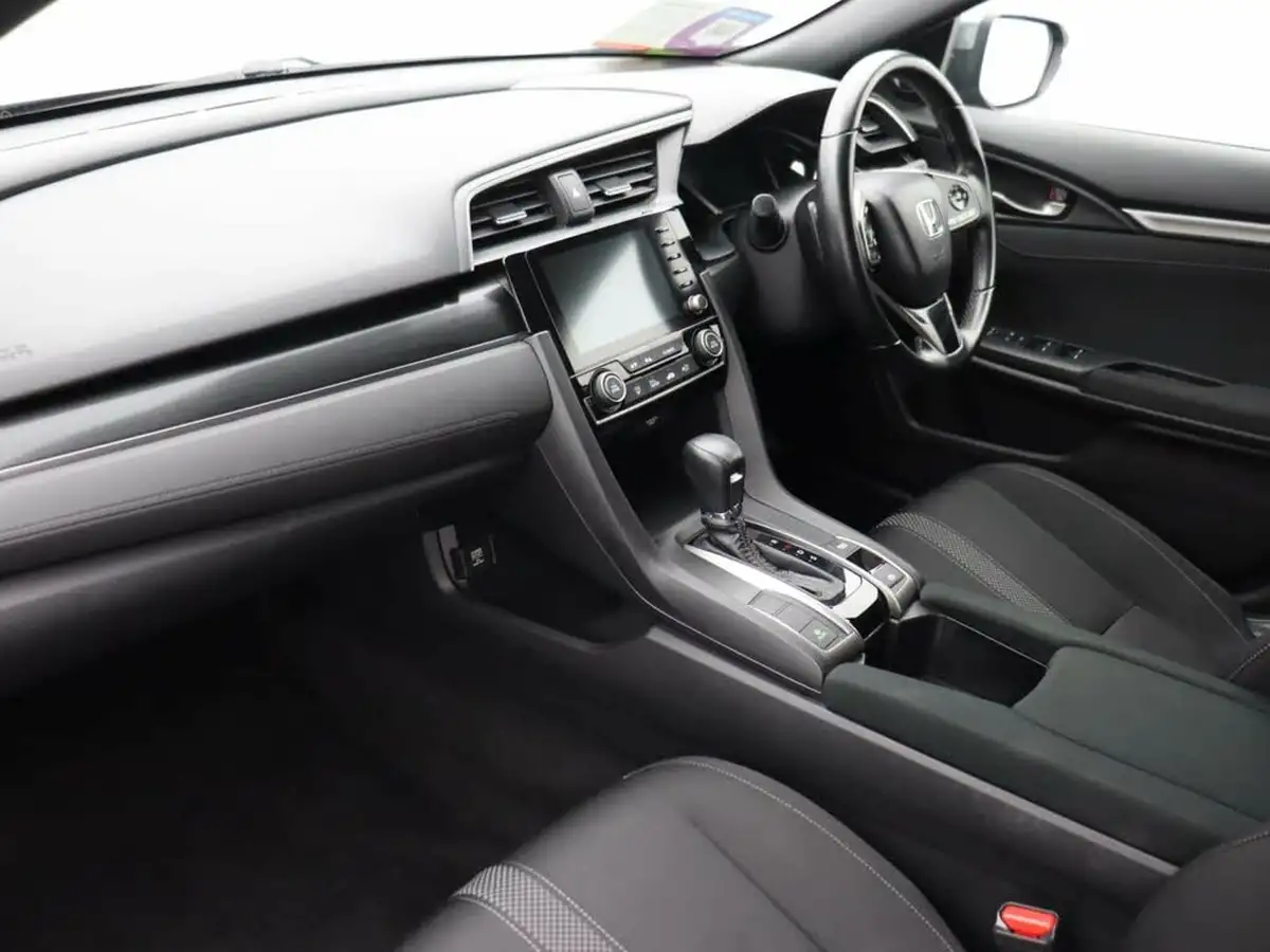 2020-honda-civic-15-vtec-turbo-sport-cvt-big-10