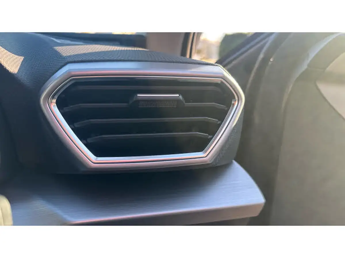 2025-seat-leon-15-e-hybrid-fr-black-edition-hatchback-big-34