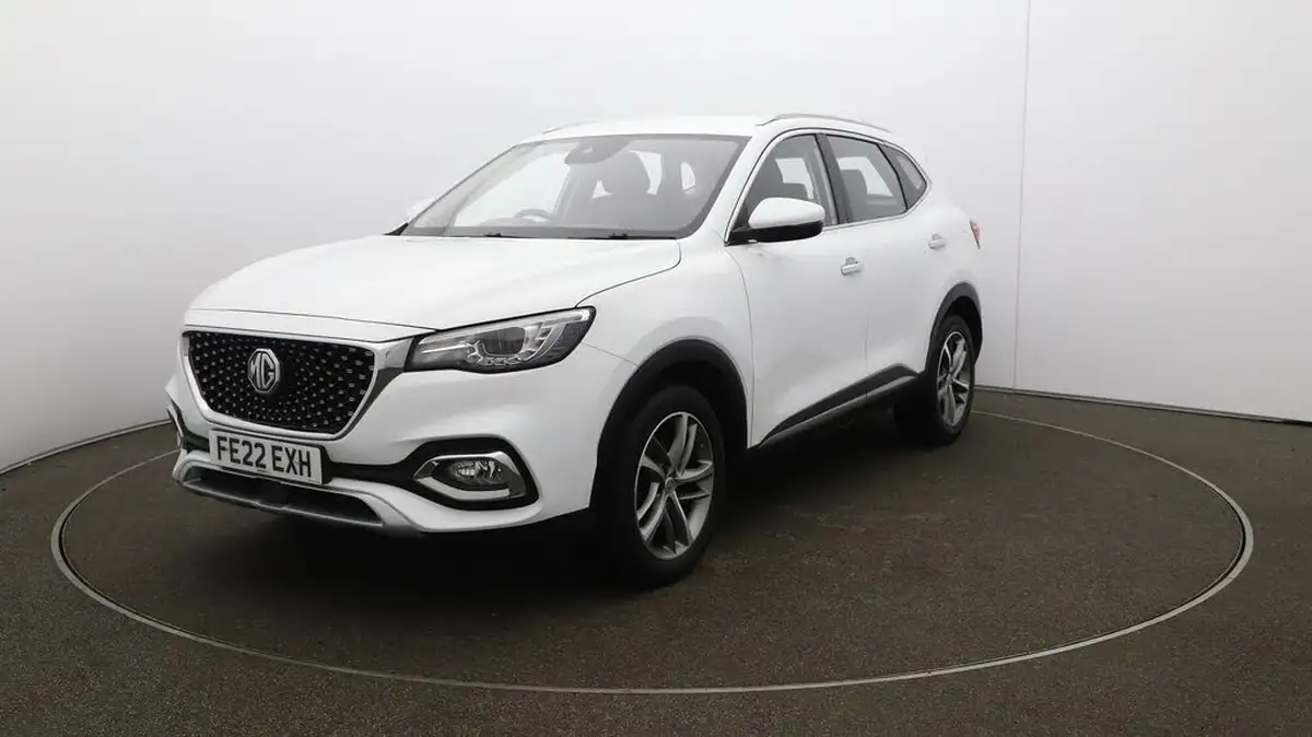 2022-mg-hs-15t-gdi-excite-162ps-big-34
