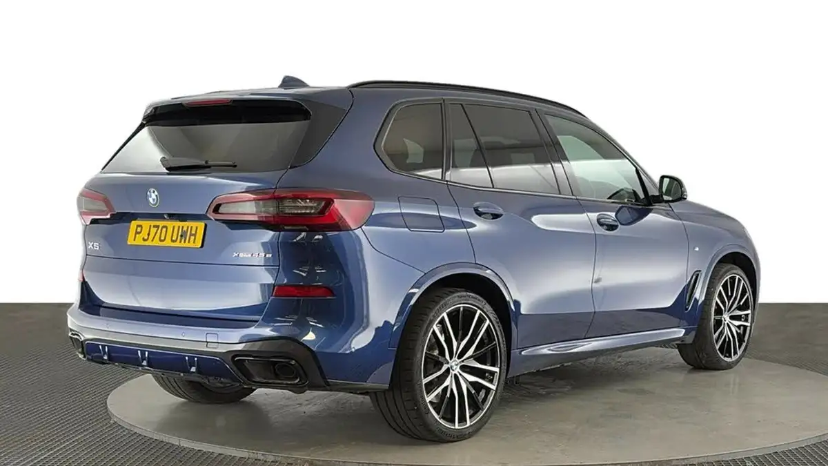 2021-bmw-x5-30-xdrive-45e-m-sport-big-3