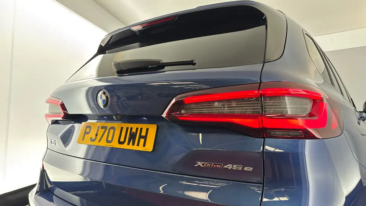 2021-bmw-x5-30-xdrive-45e-m-sport-big-27