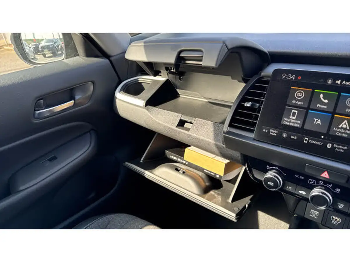 2022-honda-jazz-15-i-mmd-sr-109ps-big-25