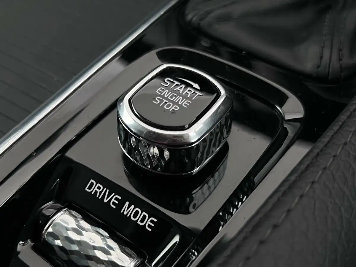 2020-volvo-s90-20td-d4-momentum-plus-big-41