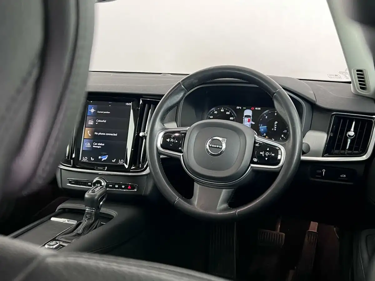 2020-volvo-s90-20td-d4-momentum-plus-big-17