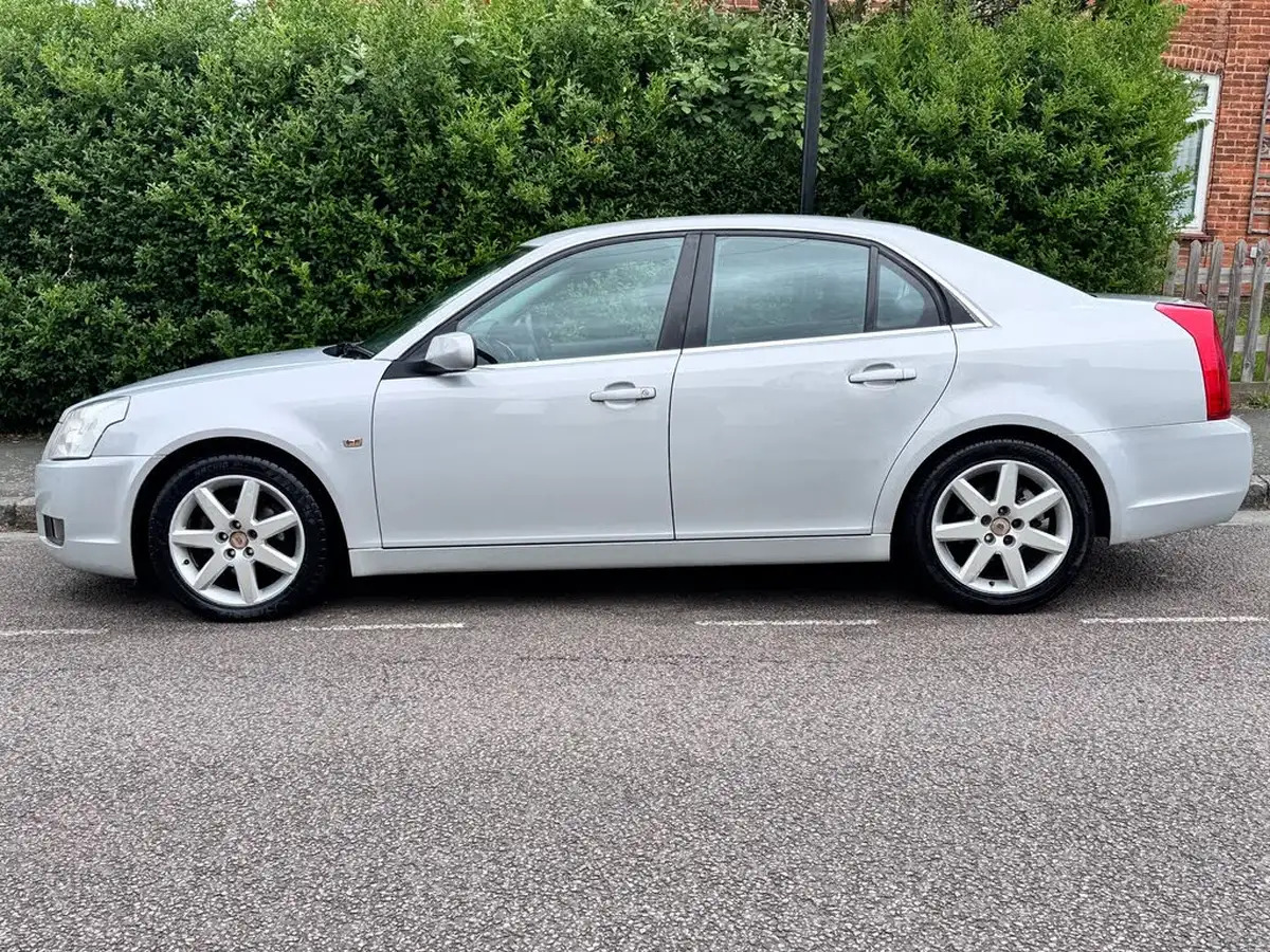 2009-cadillac-bls-20-elegance-175ps-saloon-4d-auto-big-1