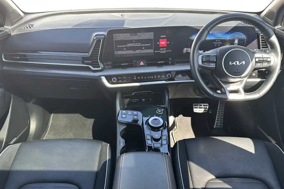 2024-kia-sportage-16-t-gdi-gt-line-226bhp-hev-auto-big-8