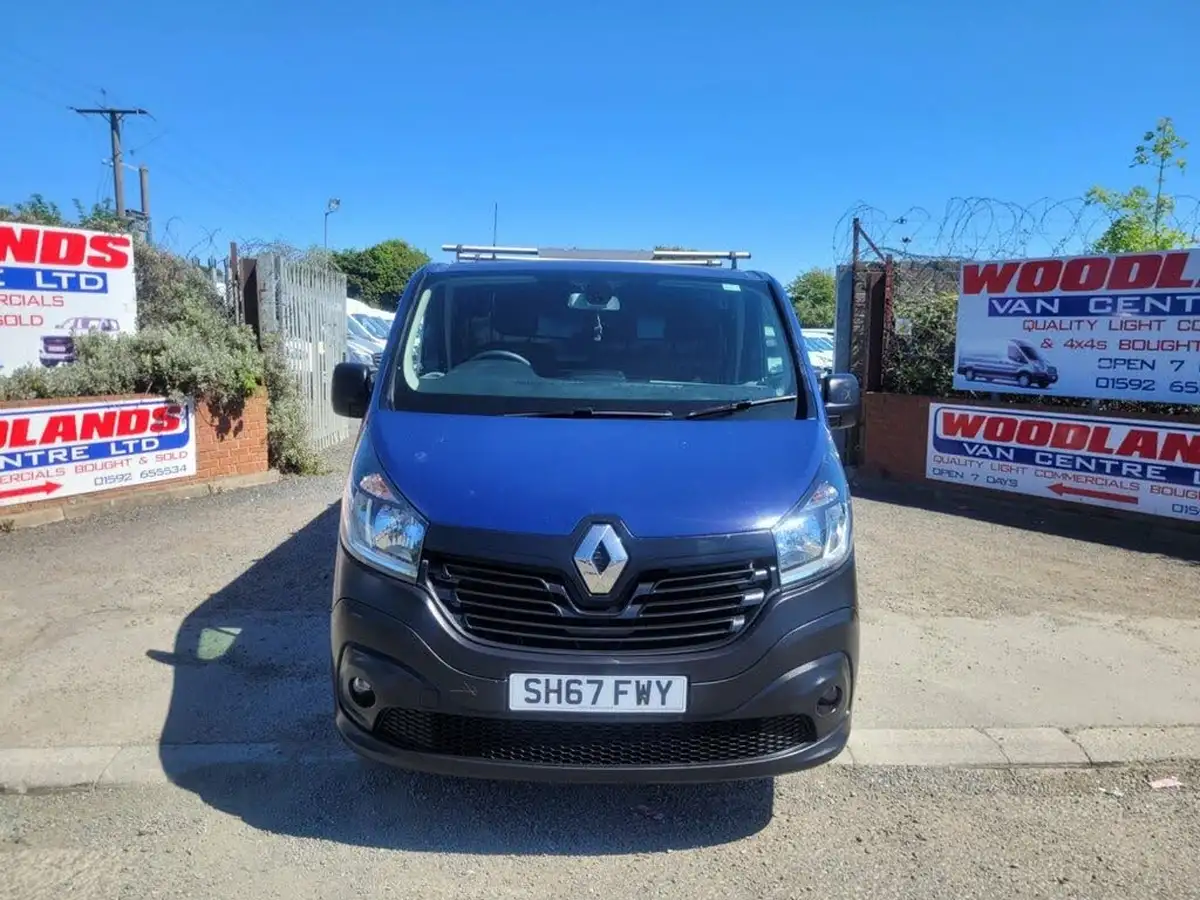 2017-renault-trafic-16dci-ll29-95-business-95-e6-crew-van-big-2