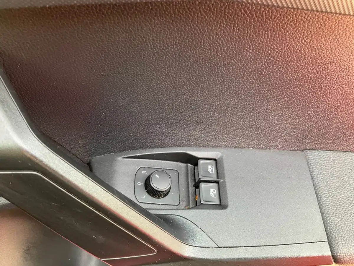 2022-seat-ibiza-10-mpi-se-technology-big-32