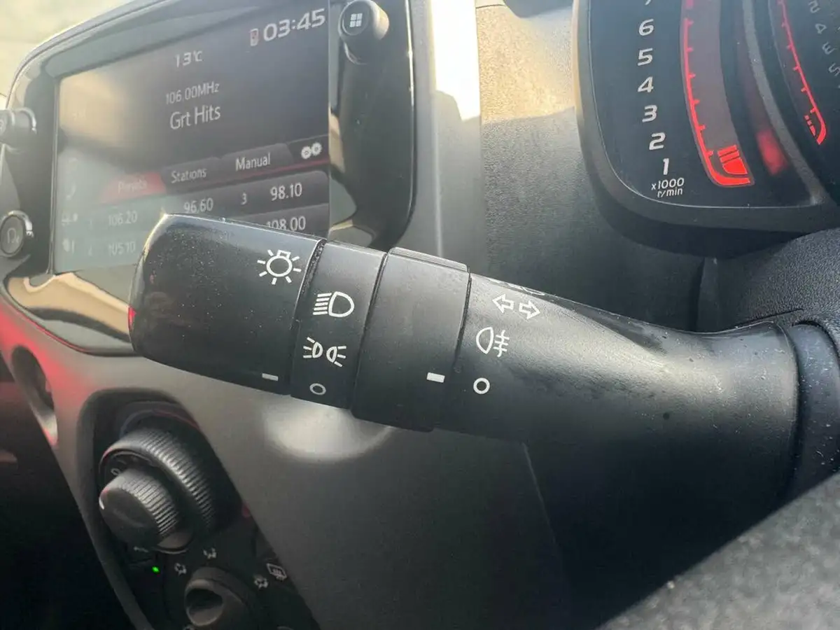2020-toyota-aygo-10-vvt-i-x-play-big-29