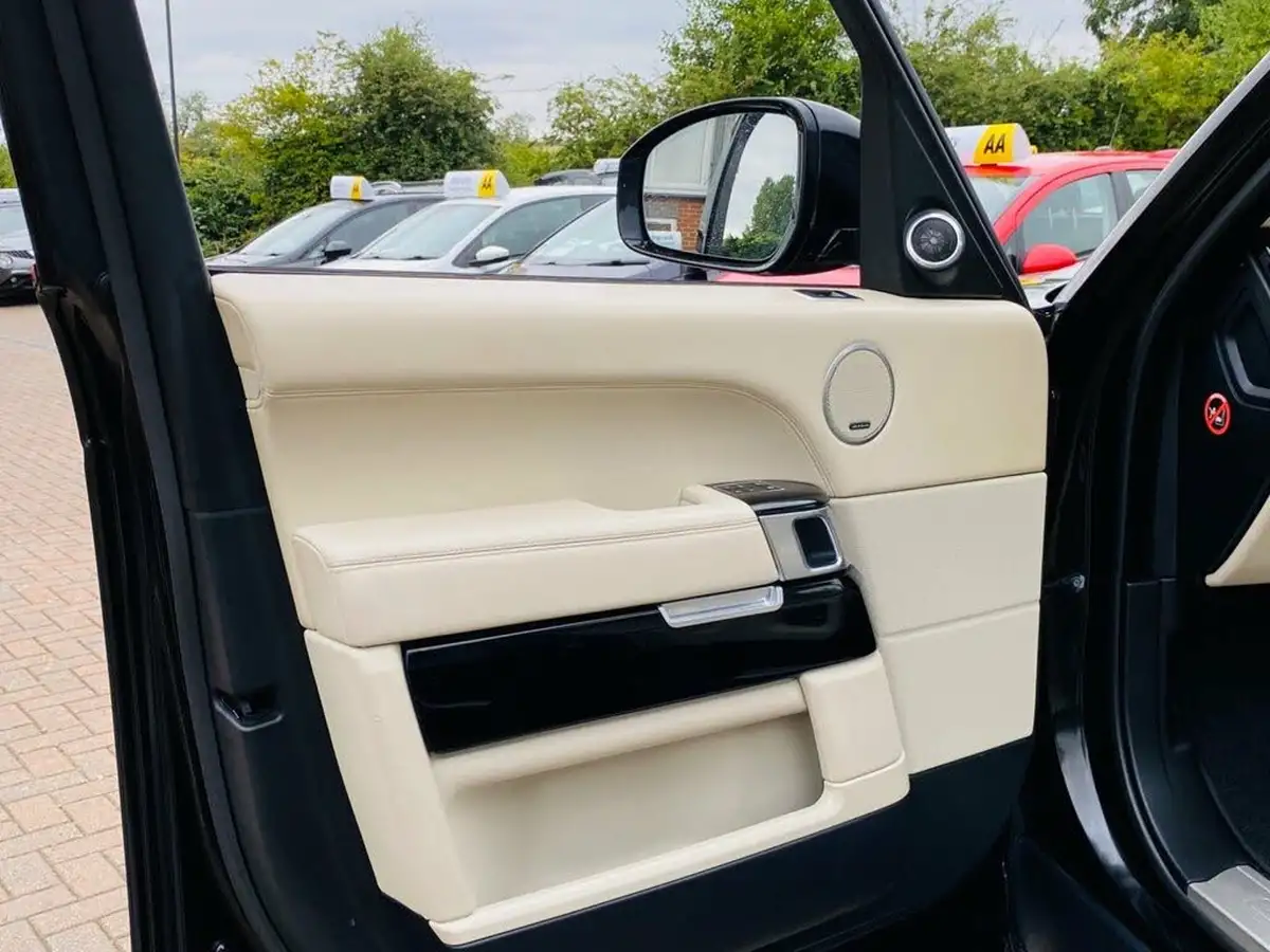 2014-land-rover-range-rover-30tdv6-vogue-se-big-69