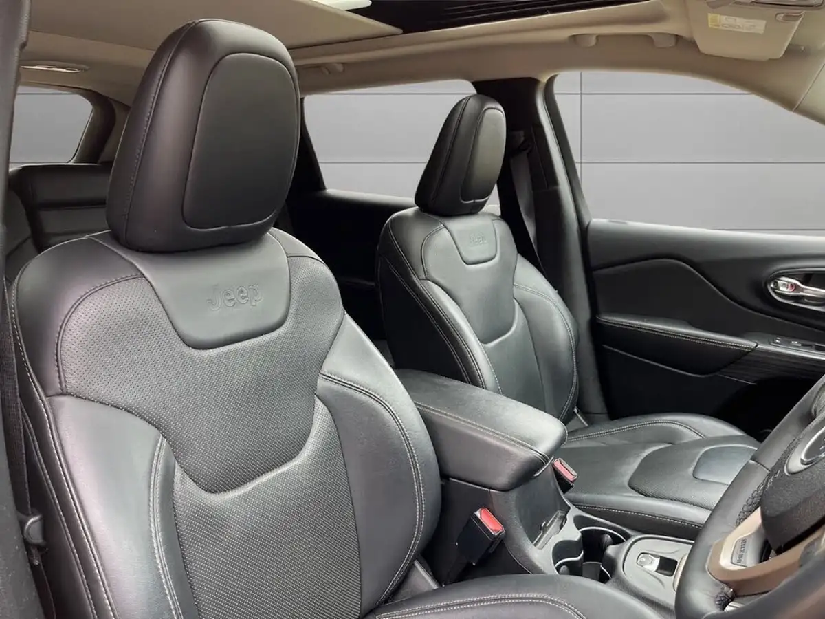 2017-jeep-cherokee-22multijet-ii-limited-ss-big-12