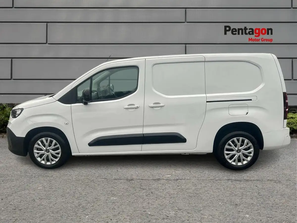 2024-fiat-doblo-15bluehdi-standard-l1h1-swb-100bhpeu6d-l1h1-1000kg-big-14