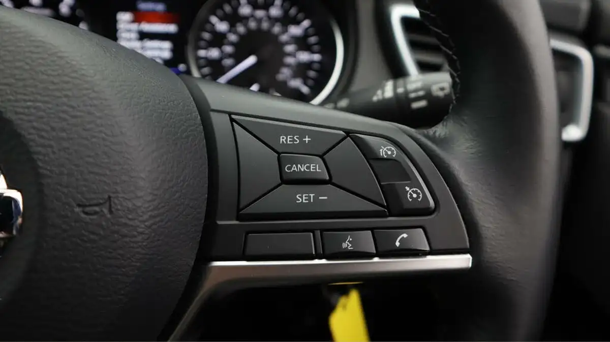 2021-nissan-qashqai-13-dig-t-acenta-premium-158ps-xtronic-big-24