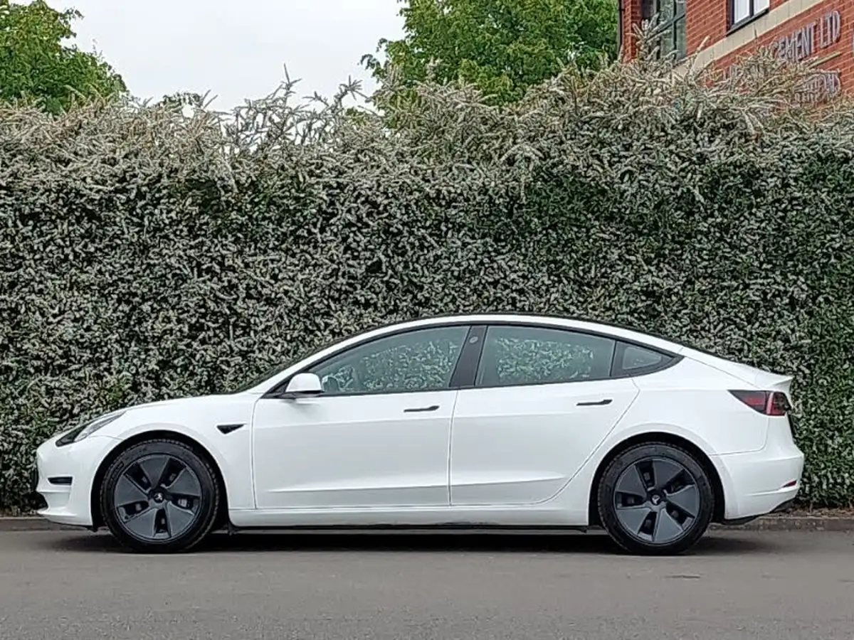 2021-tesla-model-3-e-long-range-awd-big-3