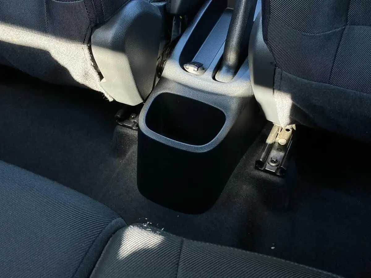 2018-hyundai-i10-10-se-66ps-big-46