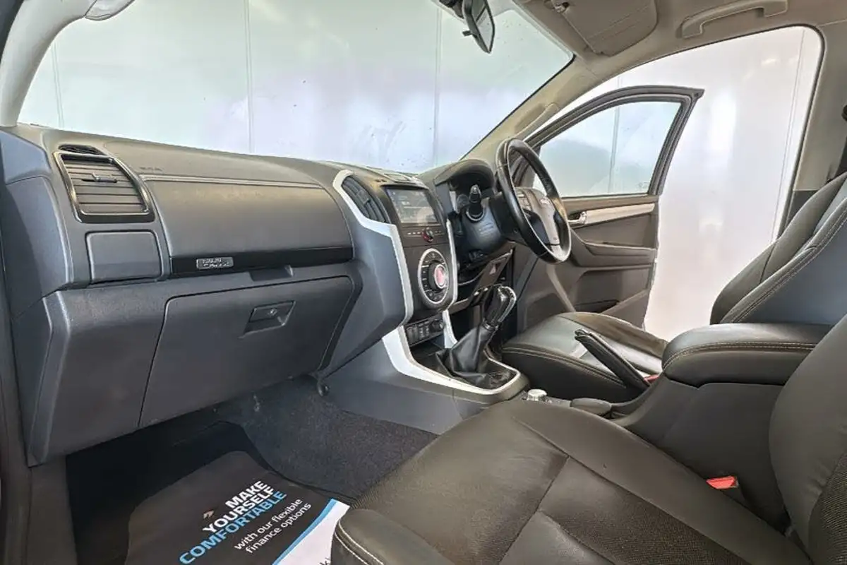 2019-isuzu-d-max-19td-utah-big-18