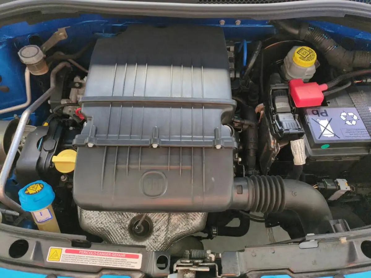 2018-fiat-500-12-mirror-big-35