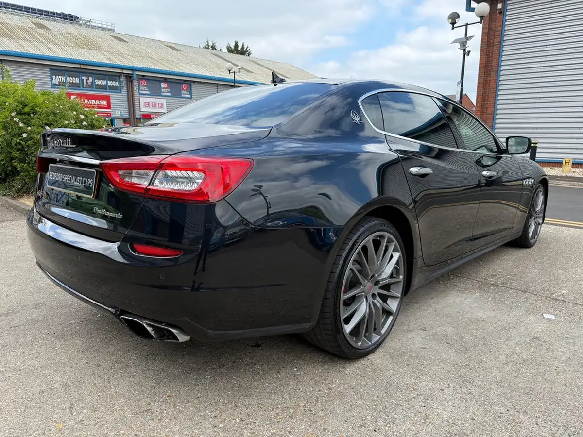 2015-maserati-quattroporte-38-gts-big-3