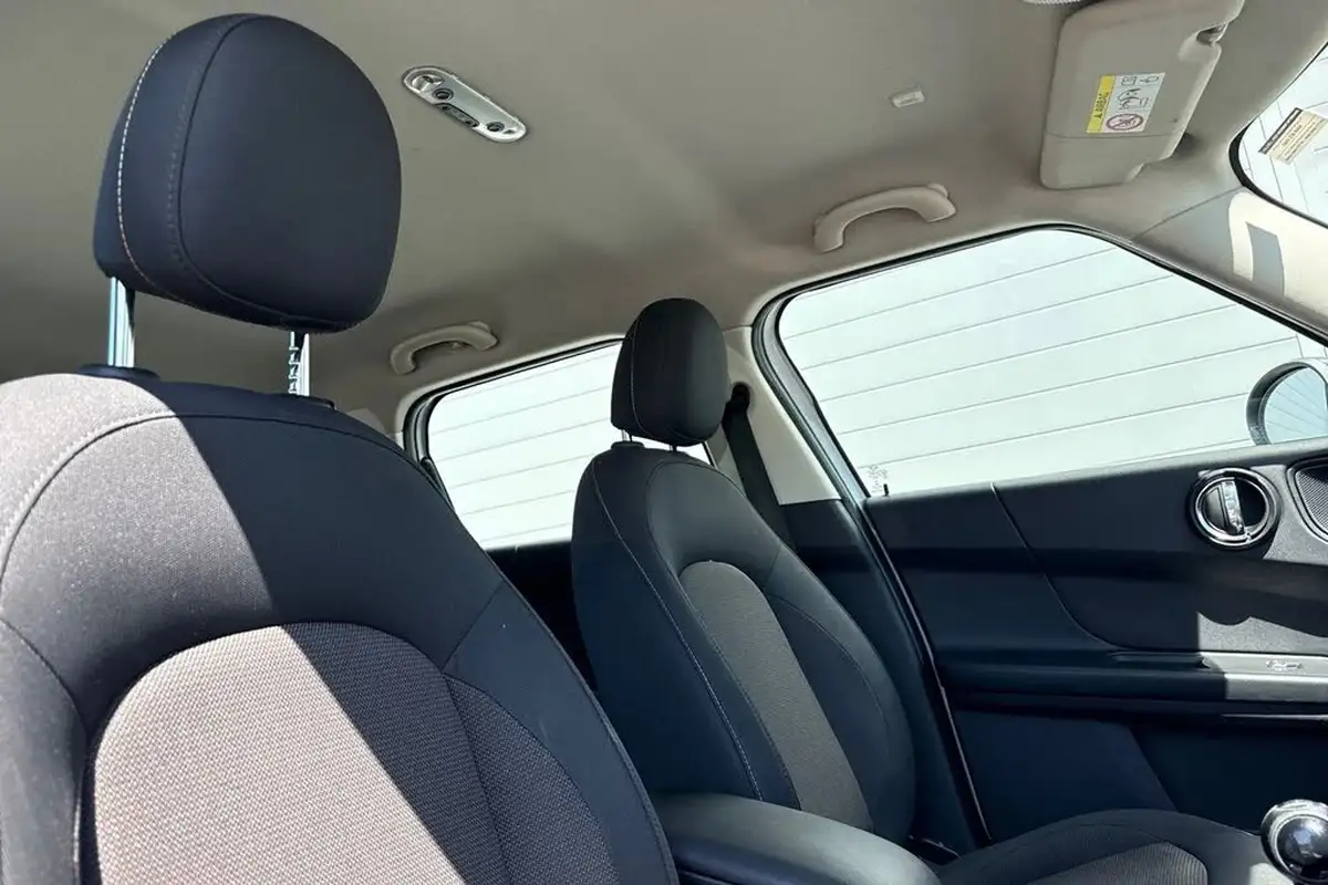 2019-mini-countryman-15-cooper-classic-big-23