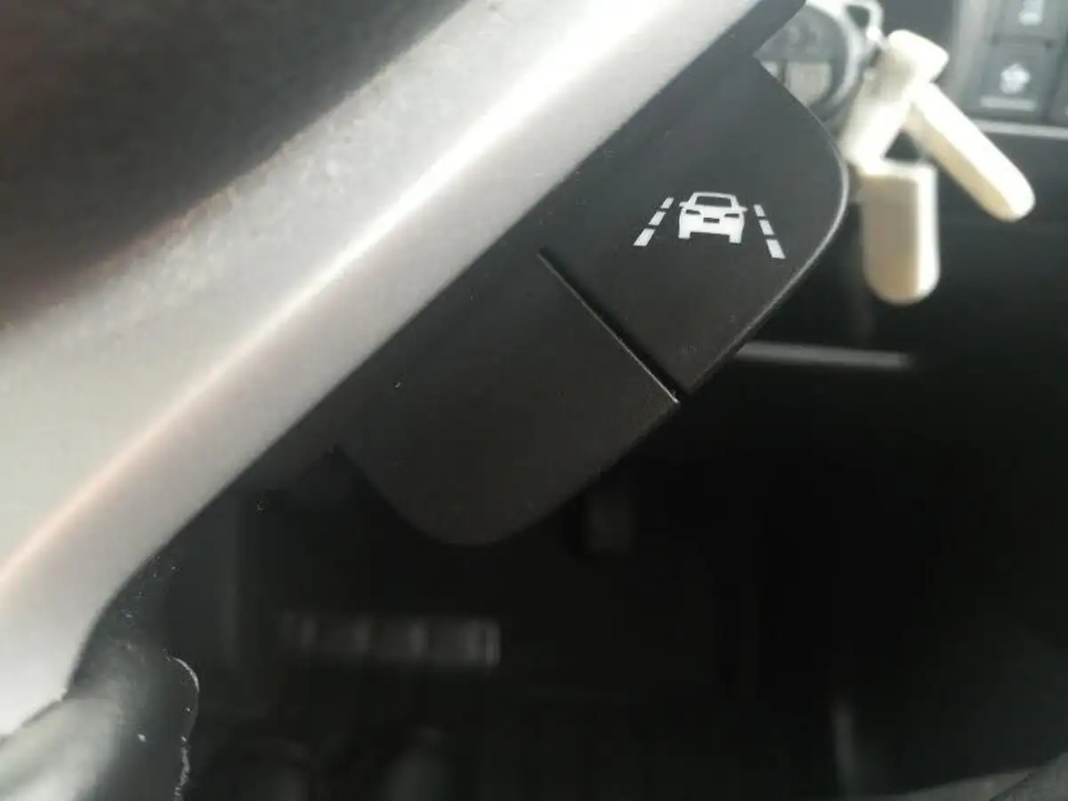 2022-suzuki-vitara-14-boosterjet-sz-t-big-15