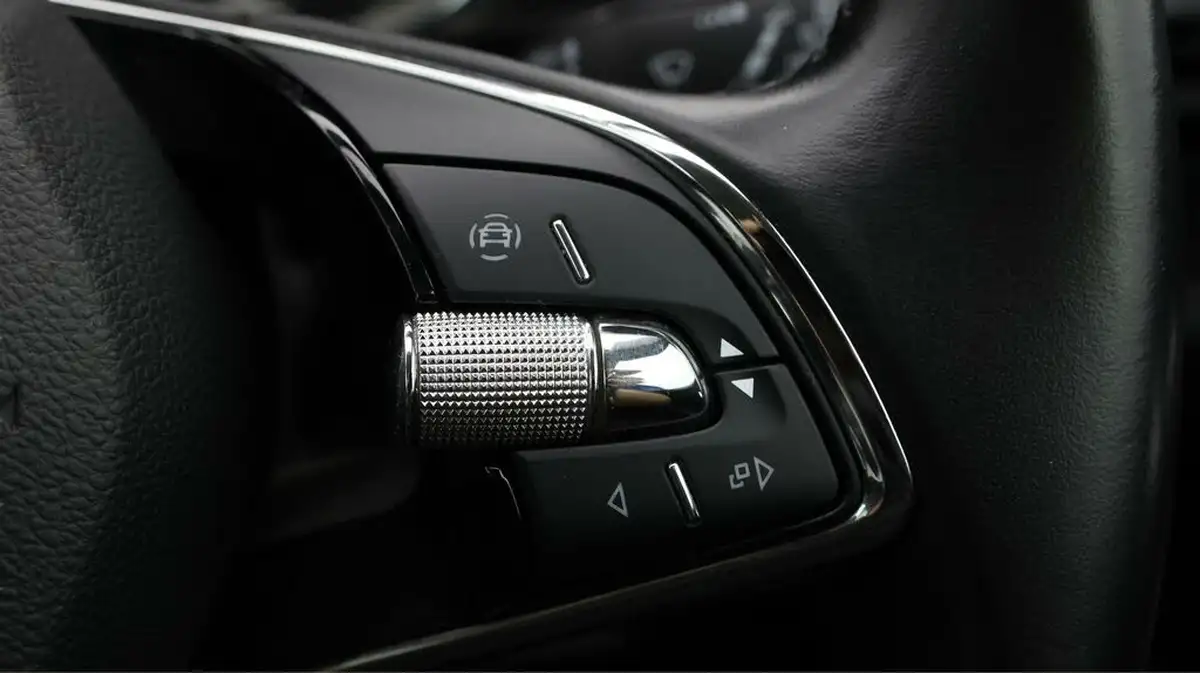 2022-skoda-karoq-10-tsi-se-l-big-21