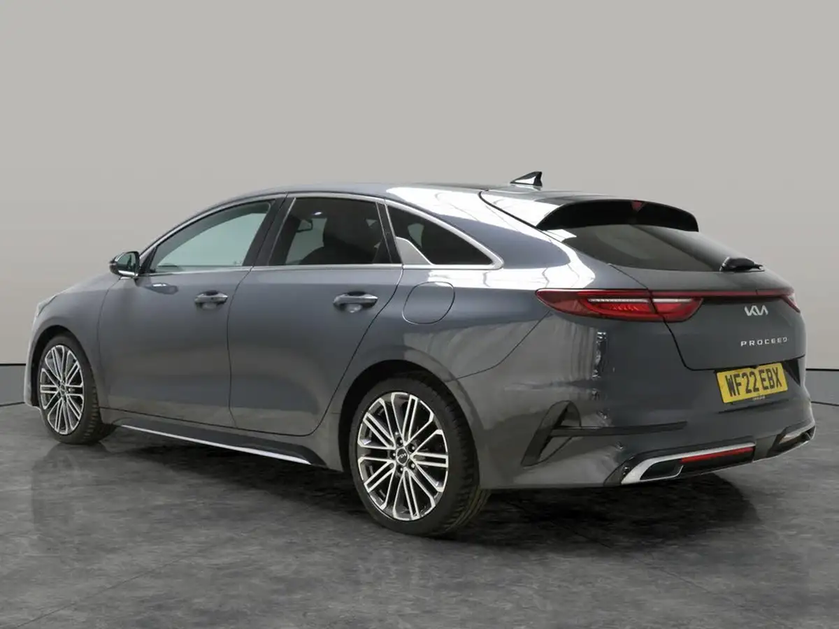 2022-kia-pro-ceed-15-t-gdi-gt-line-s-big-15