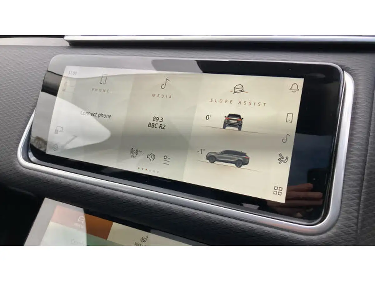 2023-land-rover-range-rover-velar-20-d200-velar-big-10