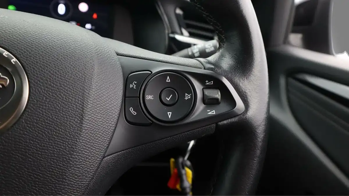 2021-vauxhall-corsa-12-turbo-elite-nav-big-23