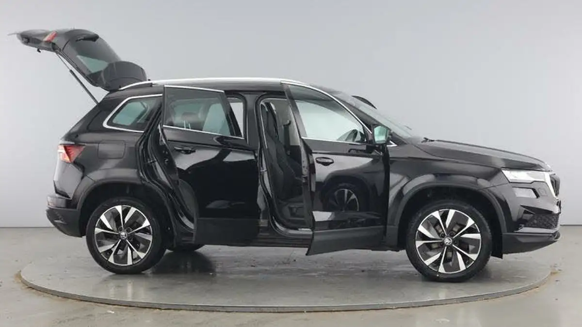 2022-skoda-karoq-10-tsi-se-l-big-9