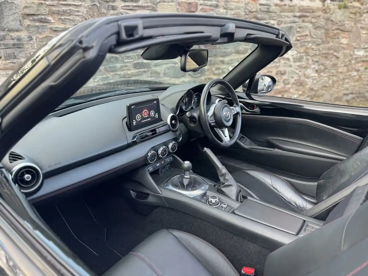 2019-mazda-mx-5-15-sport-nav-nappa-leather-rf-big-24