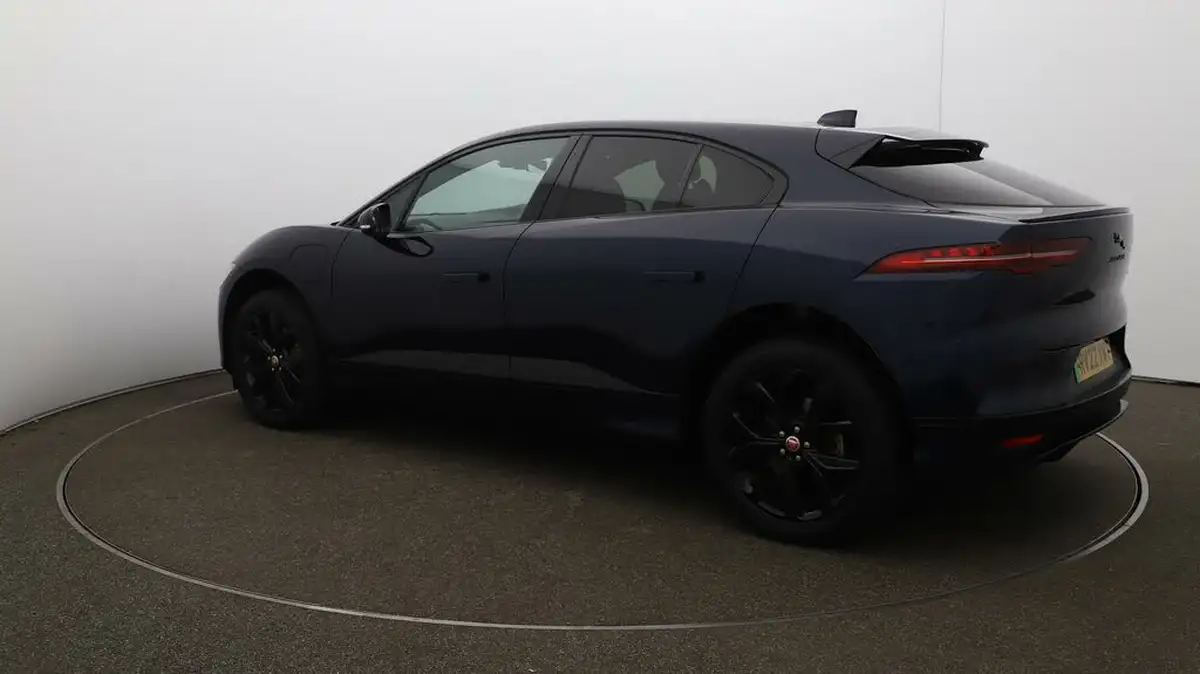 2022-jaguar-i-pace-ev400-hse-black-big-36