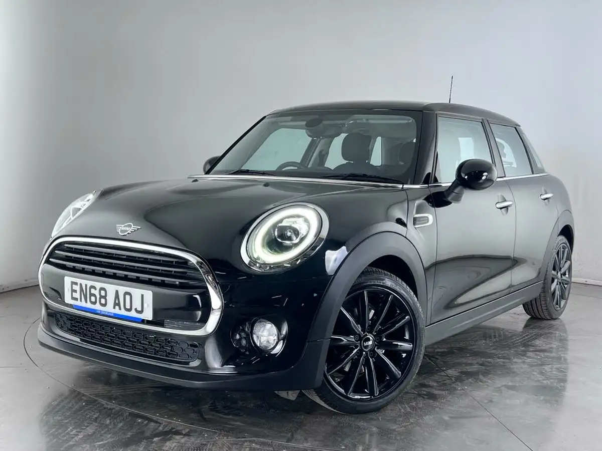 2018-mini-cooper-15-cooper-classic-ss-hatchback-5d-auto-big-39