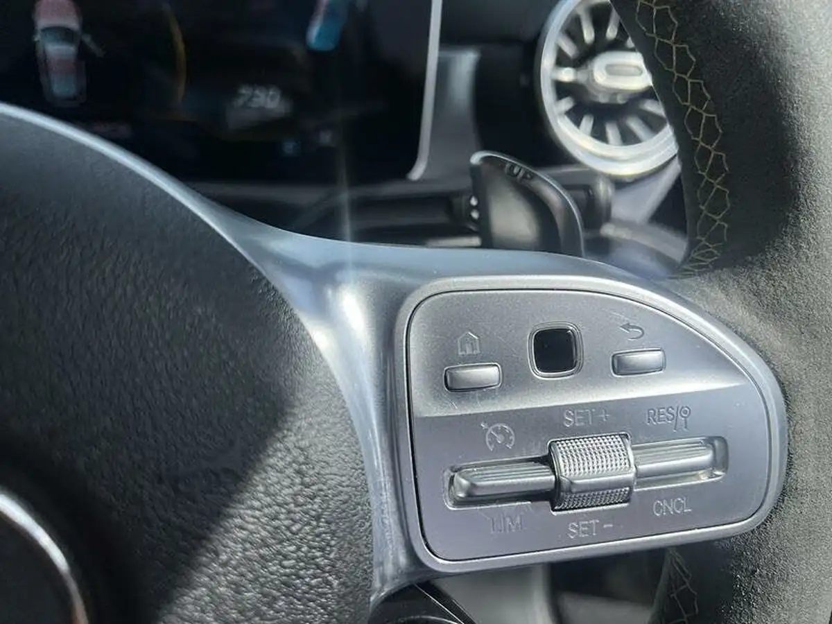 2020-mercedes-benz-a-class-20-a45-s-amg-big-18