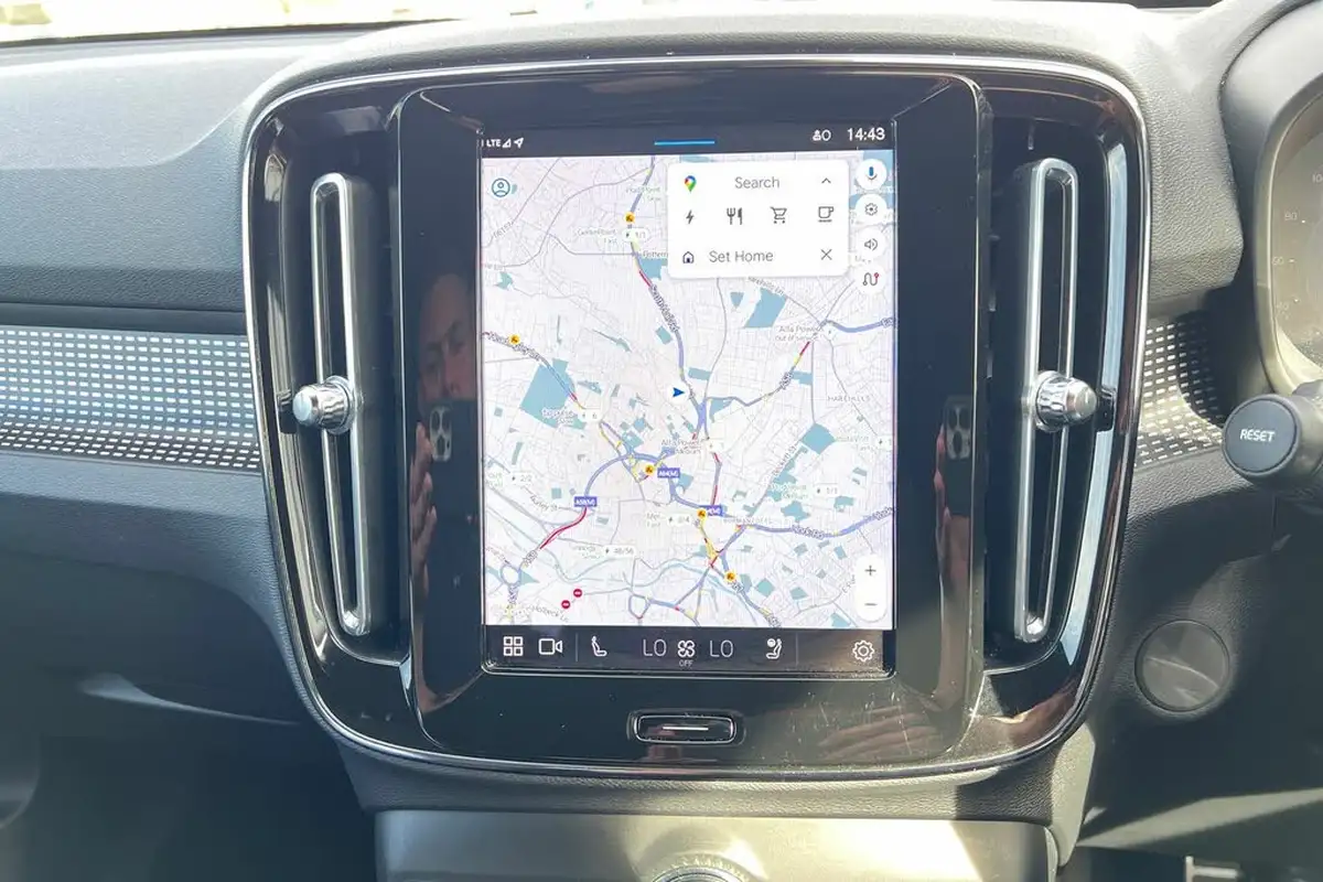 2021-volvo-xc40-e-twin-recharge-plus-big-14