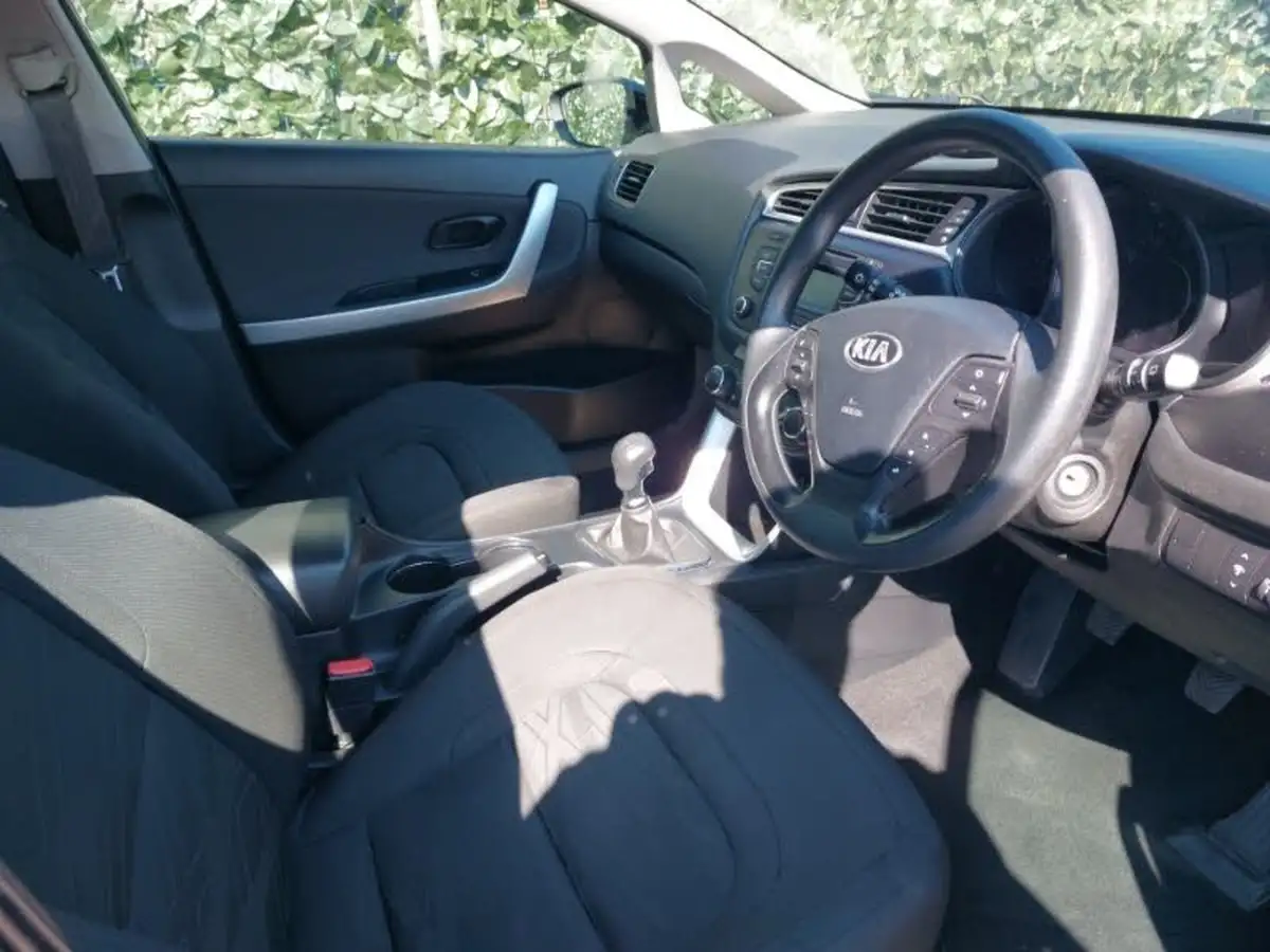 2017-kia-ceed-14-1-big-4