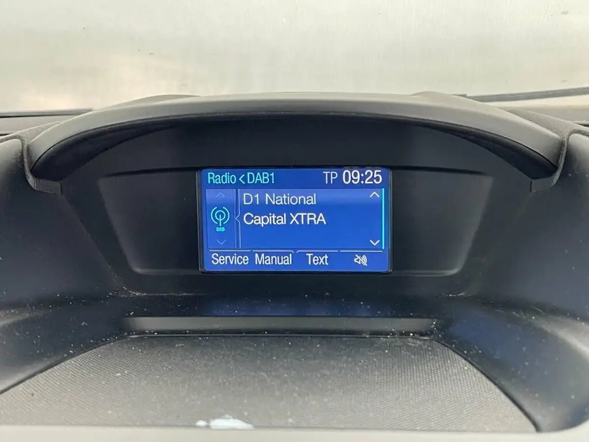 2015-ford-kuga-20tdci-titanium-150ps-big-13