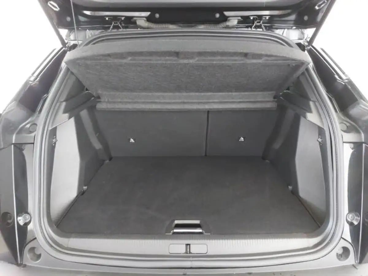 2024-peugeot-2008-suv-12-puretech-allure-130ps-big-7