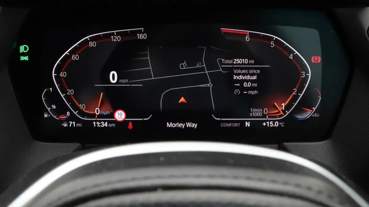2022-bmw-1-series-15-118i-m-sport-lcp-big-10