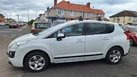 2013-peugeot-3008-crossover-20e-hdi-hybrid4-sr-small-9