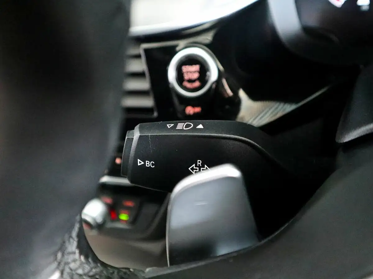 2019-bmw-5-series-20td-520d-m-sport-190bhp-plus-pack-saloon-4d-big-37